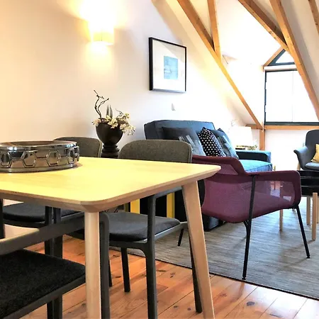 Apartamento Sm3 Now With New Ac Rootop Terrace Bright And Cozy Pr Real Br Alto Lisboa