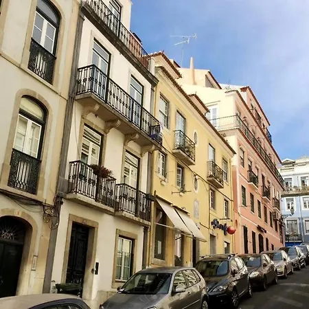 Apartment Sm3 Now With New Ac Rootop Terrace Bright And Cozy Pr Real Br Alto Lissabon