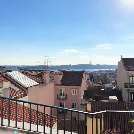 Sm3 Now With New Ac Rootop Terrace Bright And Cozy Pr Real Br Alto * Lissabon