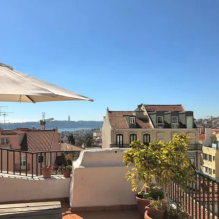 Apartment Sm3 Now With New Ac Rootop Terrace Bright And Cozy Pr Real Br Alto Lissabon