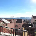 Sm3 Cosy&central With Rooftop Terrace&ac! In Real, Near Bairro Alto * Lisboa