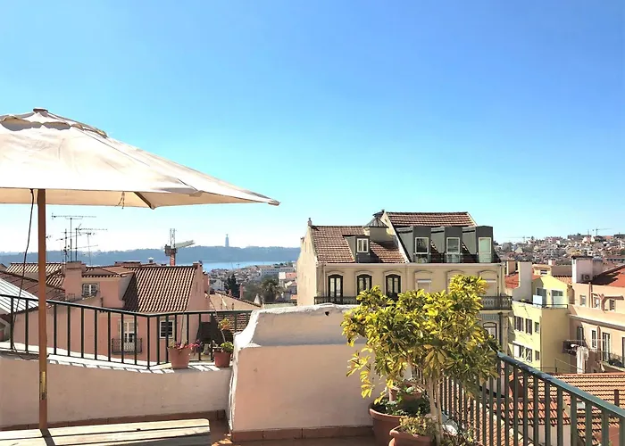 Sm3 Cosy And With Rooftop Terrace And Ac! In Principe Real, Near Bairro Alto Appartement *