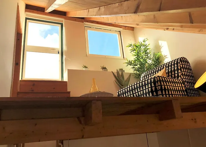 Sm3 Cosy And With Rooftop Terrace And Ac! In Principe Real, Near Bairro Alto *